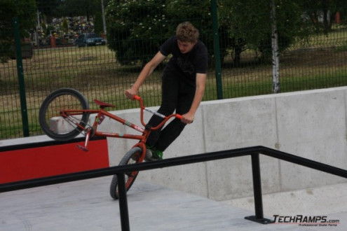 Nowy Betonowy Skatepark Techramps w Radzionkowie!